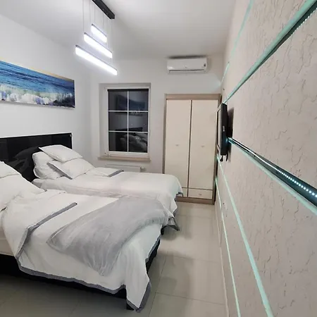 Elite Premium - Sauna, Klimatyzacja, Parking Podziemny ,200m Od Jeziora Niegocin ,plaza ,port, Centrum Apartment Gizycko