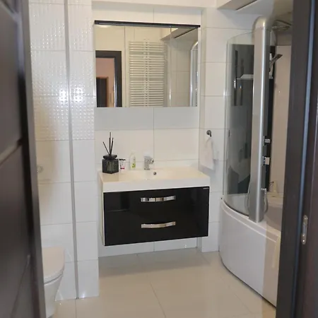 Elite Premium - Sauna, Klimatyzacja, Parking Podziemny ,200m Od Jeziora Niegocin ,plaza ,port, Centrum Apartment *
